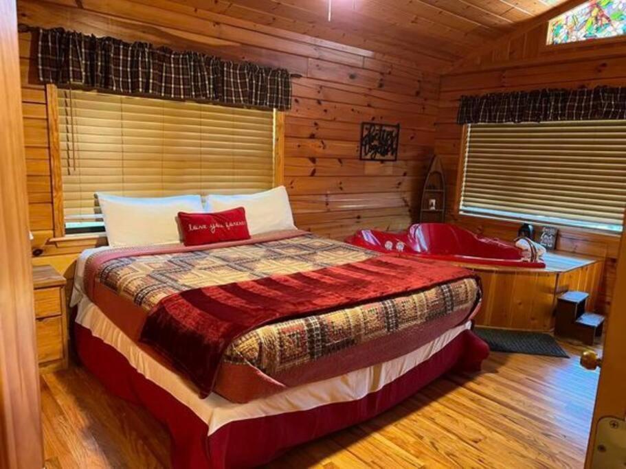 Beary Tale! Your Happily Ever After Starts Here! Holiday home Sevierville