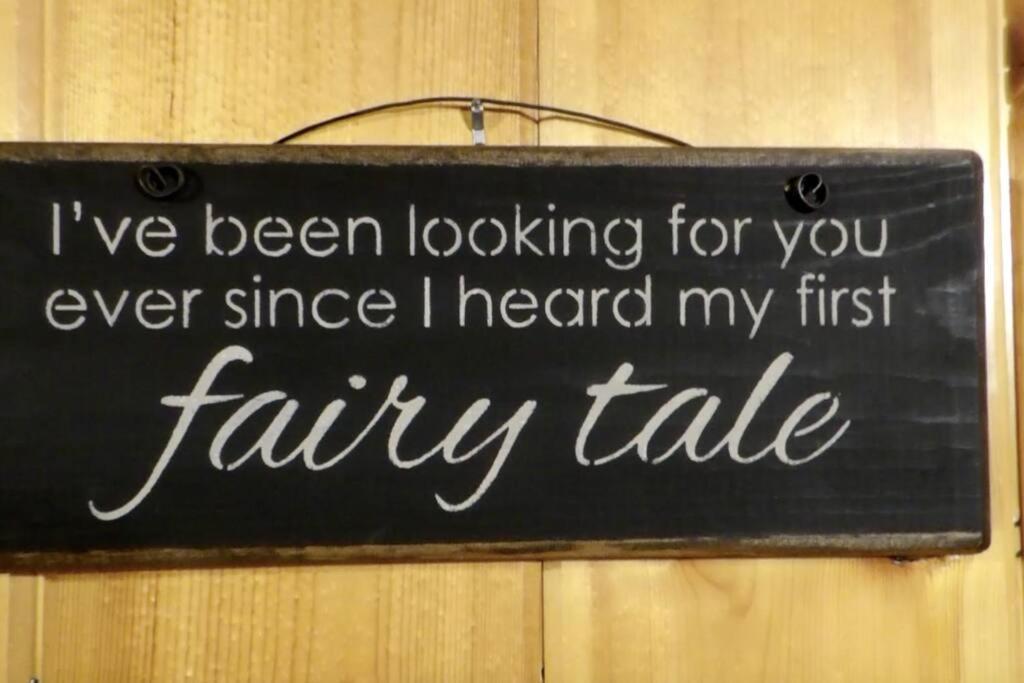 Beary Tale! Your Happily Ever After Starts Here! *
