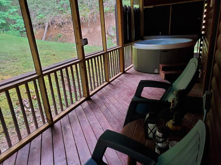 Beary Tale! Your Happily Ever After Starts Here! Holiday home